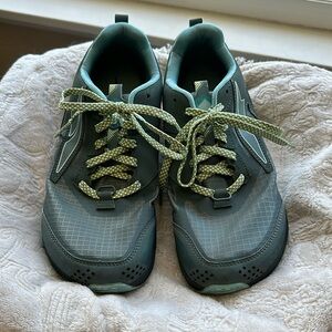 Altra Lone Peak 5 Hiking Shoes